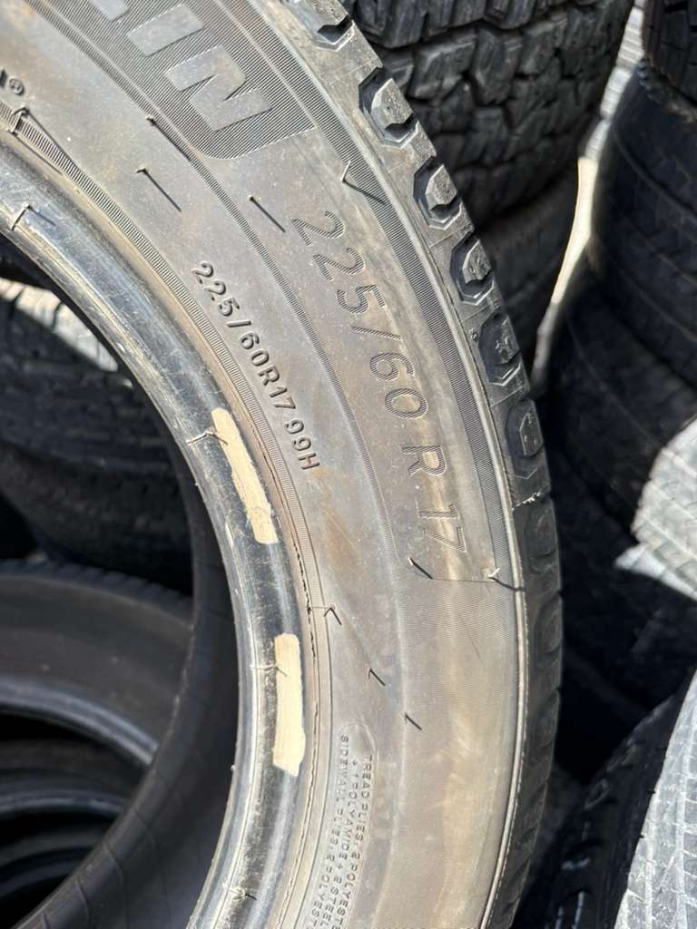 225/65R17 Set (4 Used Tires) Michelin X Tour AS2