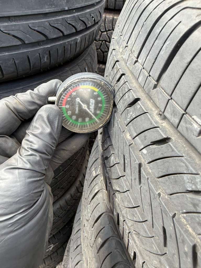 215/55R17Set (4 Used Tires) Kumho Solus TA31+