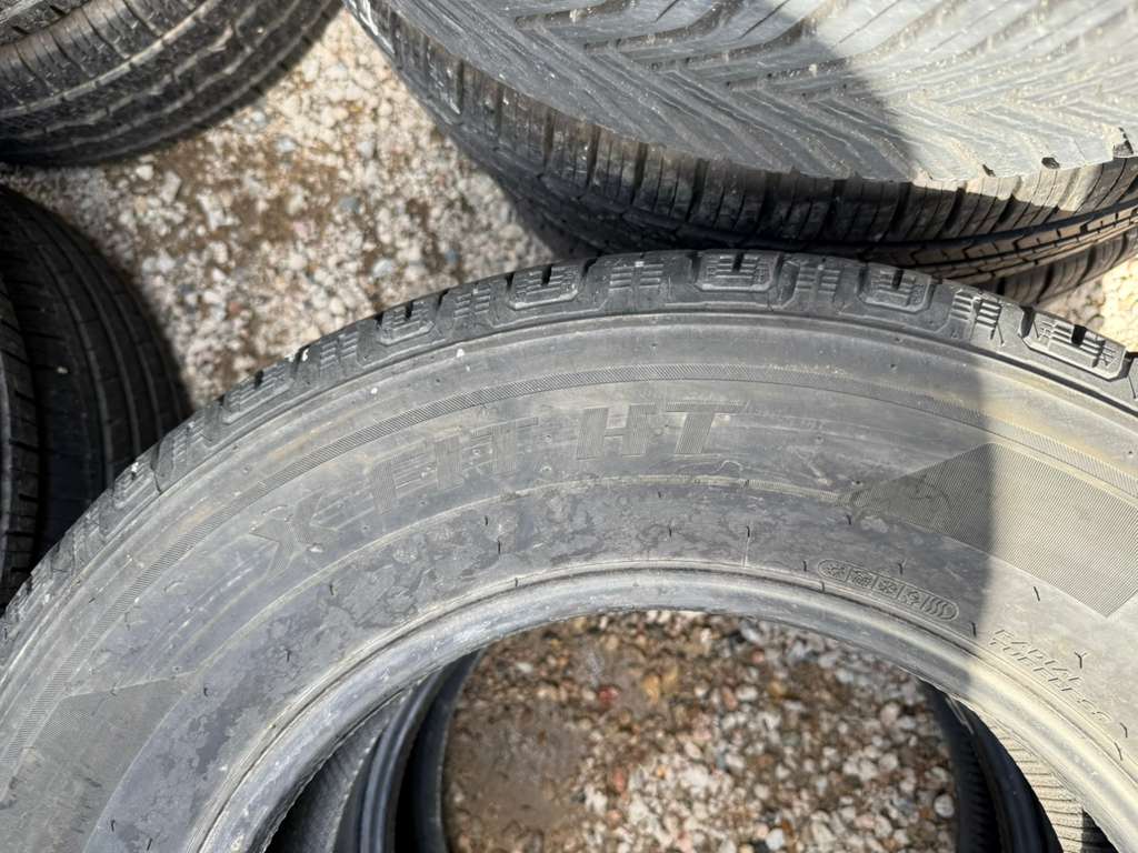 245/65R17  Pair (2 Used Tires)  Laufenn  X Fit HT