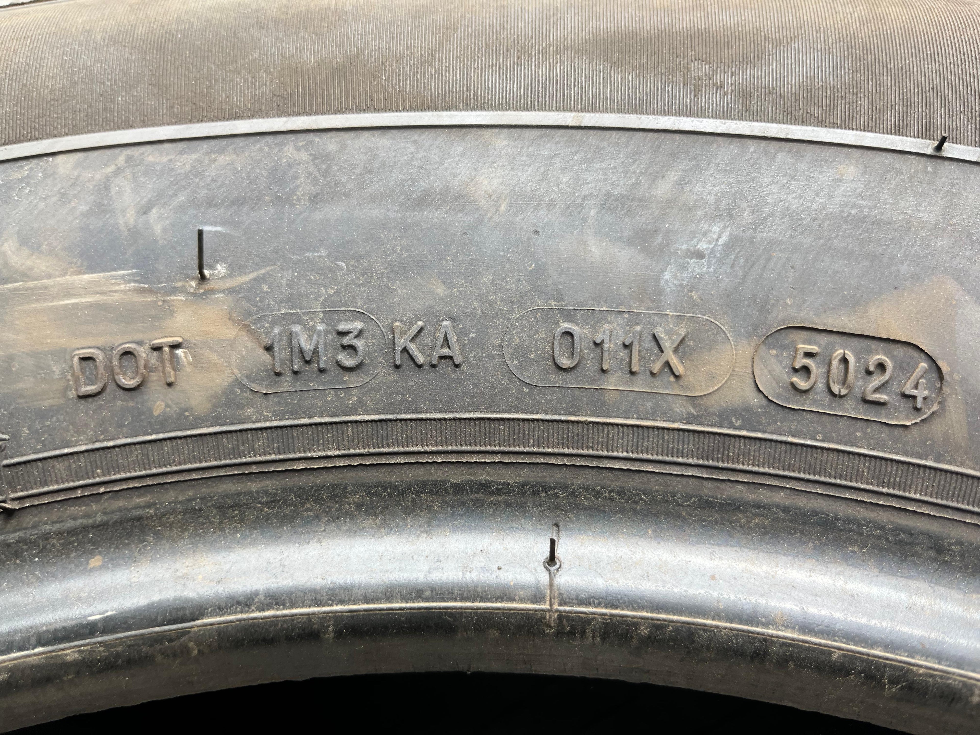 265/65R18 Pair (2 Used Tires) Michelin Primacy LTX