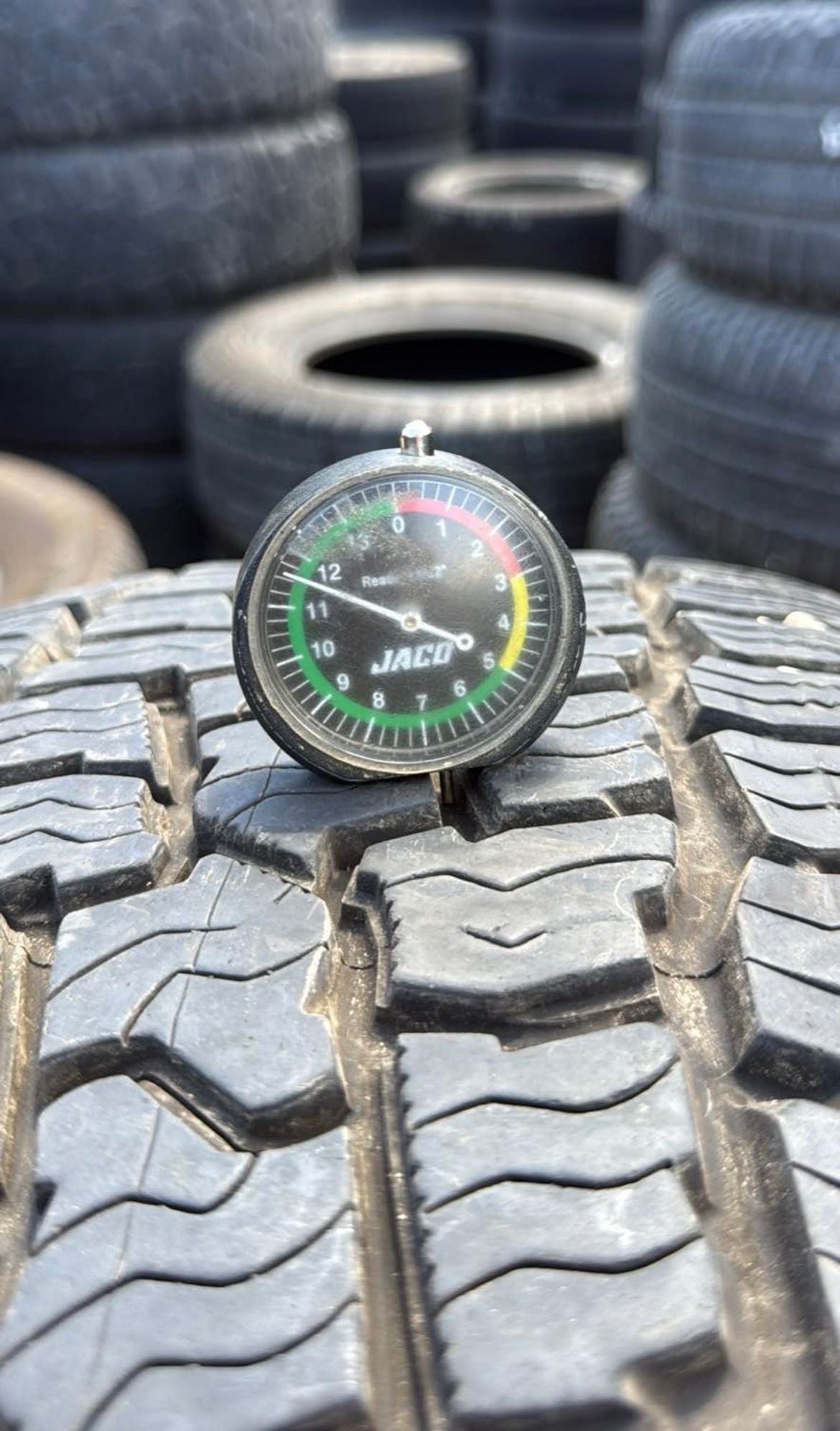 265/65R18 Pair (2 Used Tires) Cooper Discoverer AT