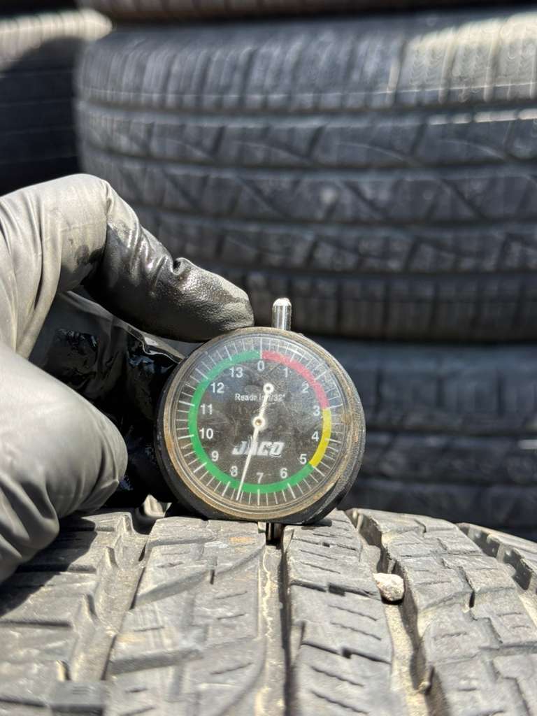 225/65R17 Set (4 Used Tires) Yokohama Geolandar A/T G015