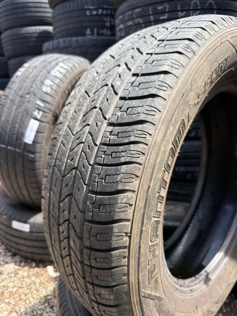 225/65R17 Pair (2 Used Tires) Phantom C- Sport