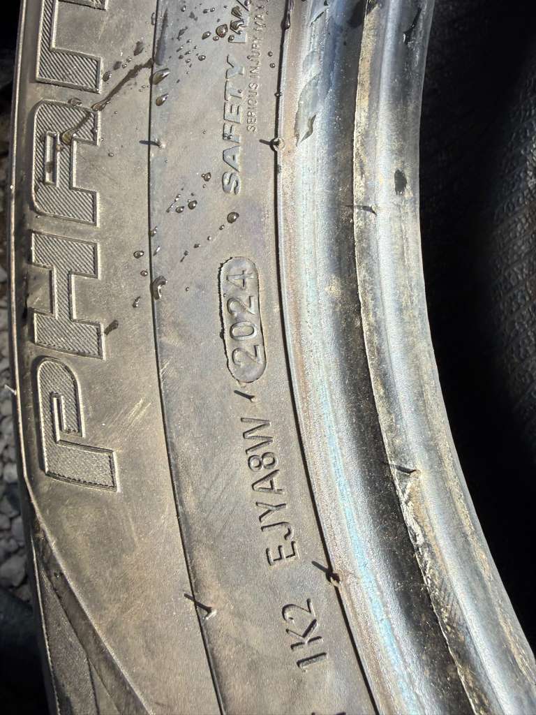 225/65R17 Pair (2 Used Tires) Phantom C- Sport