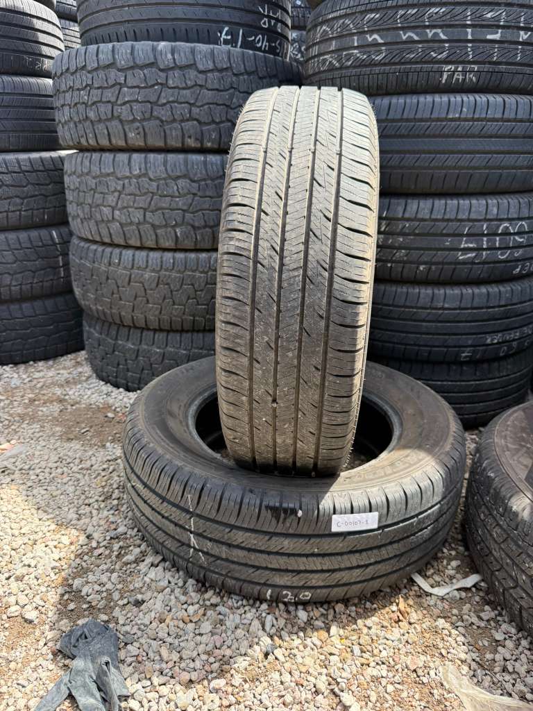 225/65R17 Pair (2 Used Tires) Mazama Reputation Luxury Touring