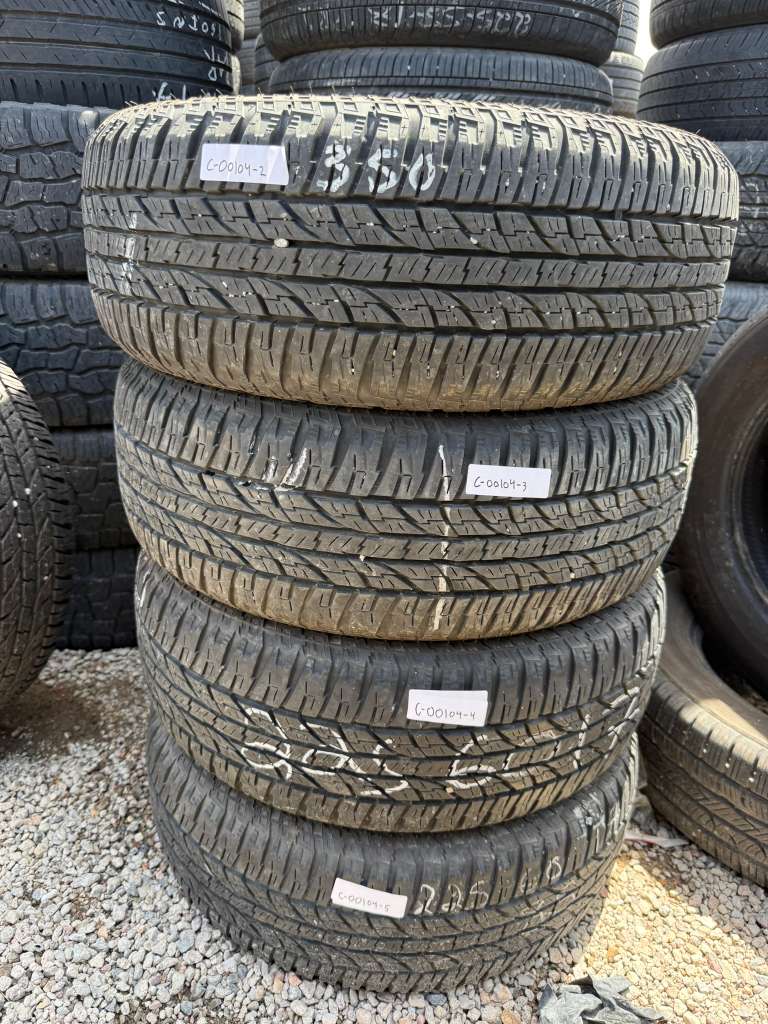 225/65R17 Set (4 Used Tires) Yokohama Geolandar A/T