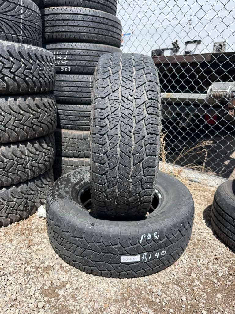 265/70R17 Pair (2 Used Tires) Hankook Dynapro AT2