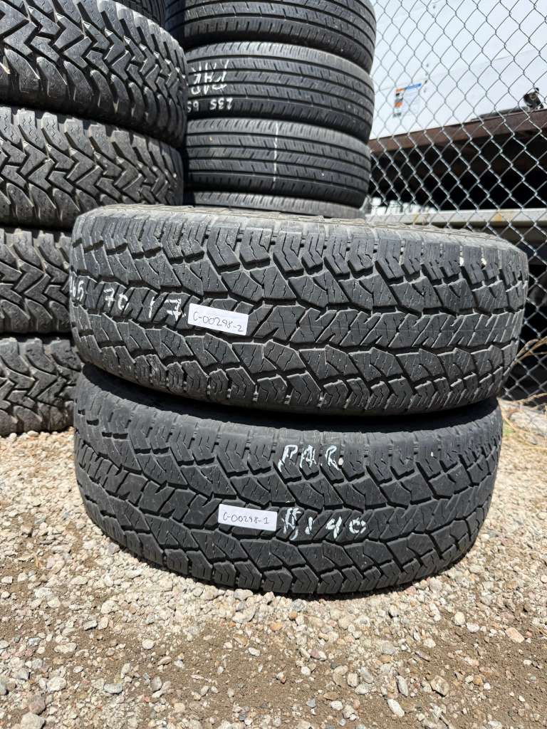 265/70R17 Pair (2 Used Tires) Hankook Dynapro AT2