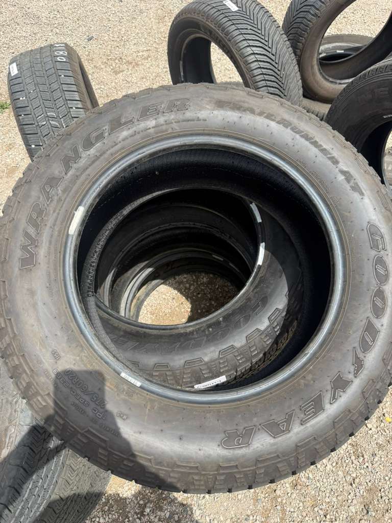 275/60R20 Set (4 Used Tires) Goodyear  Wrangler TrailRunner AT