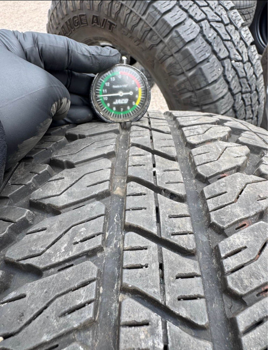 275/60R20 Pair (2 Used Tires) Bridgestone Dueler A/T