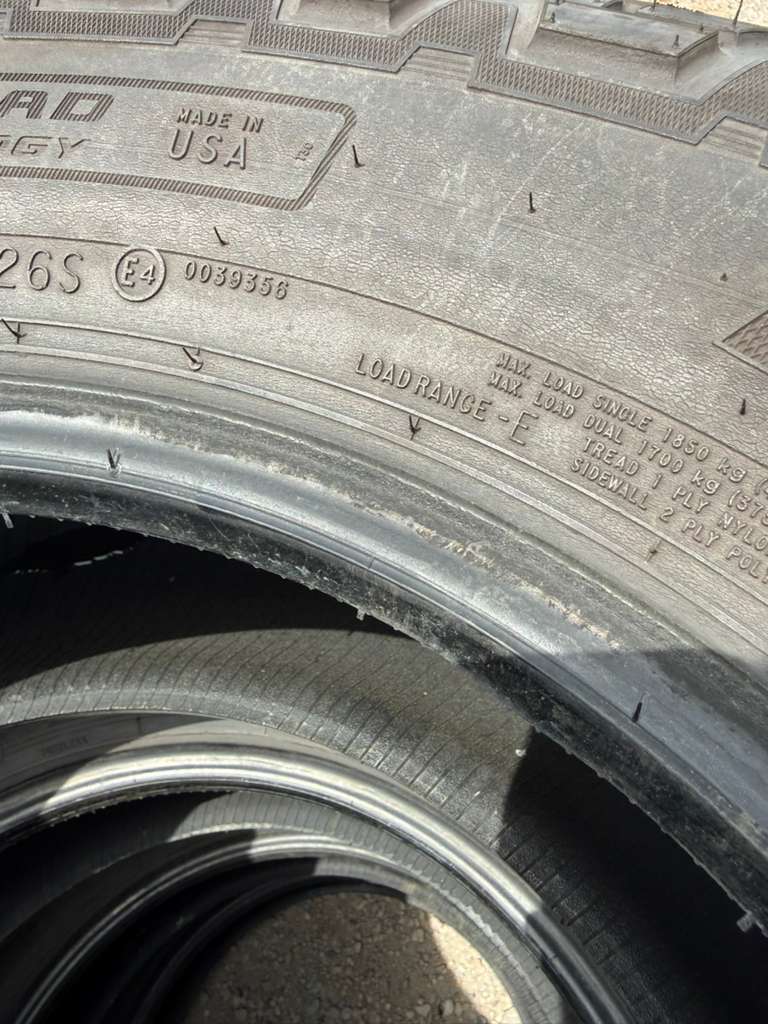 LT295/70R18 Set (4 Used Tires) Cooper Discoverer AT3 XLT