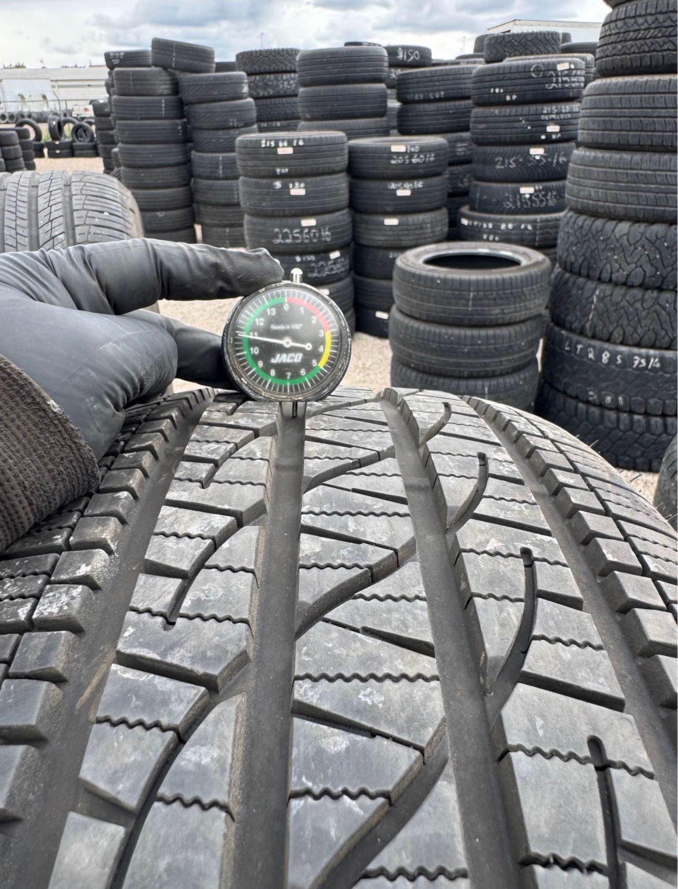 245/50R20 Set (4 Used Tires) Firestone Destination LE3