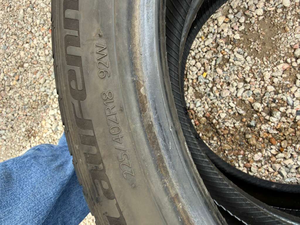 225/40R18 Pair (2 Used Tires) Laufenn S Fit AS