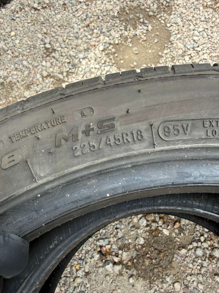 225/45R18 Pair (2 Used Tires) Mastercraft Stratus