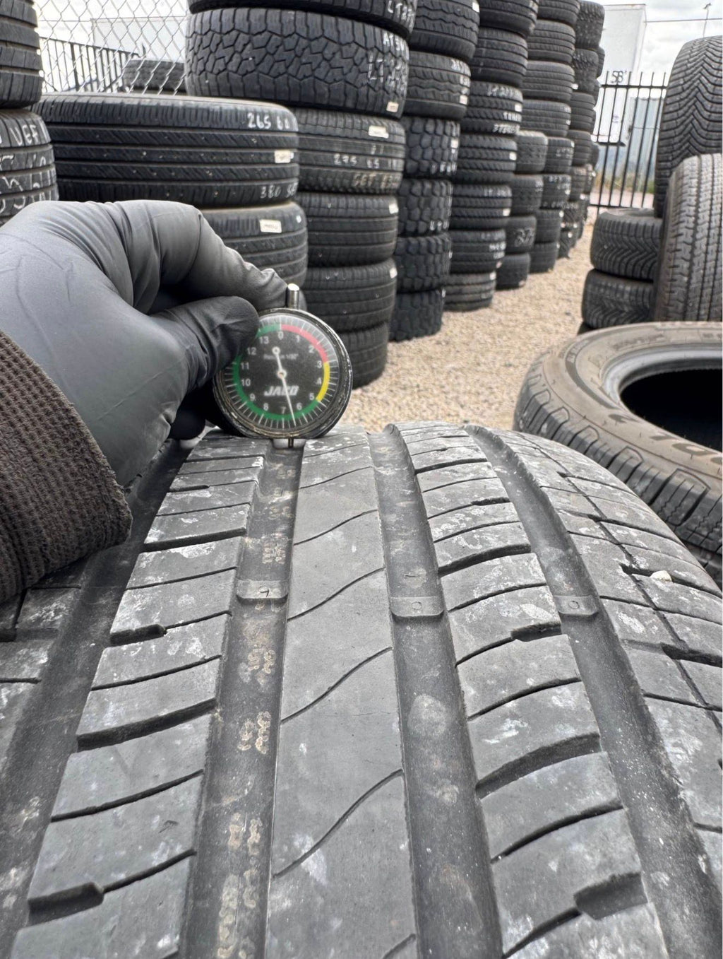 225/45R18 Pair (2 Used Tires) Mastercraft Stratus