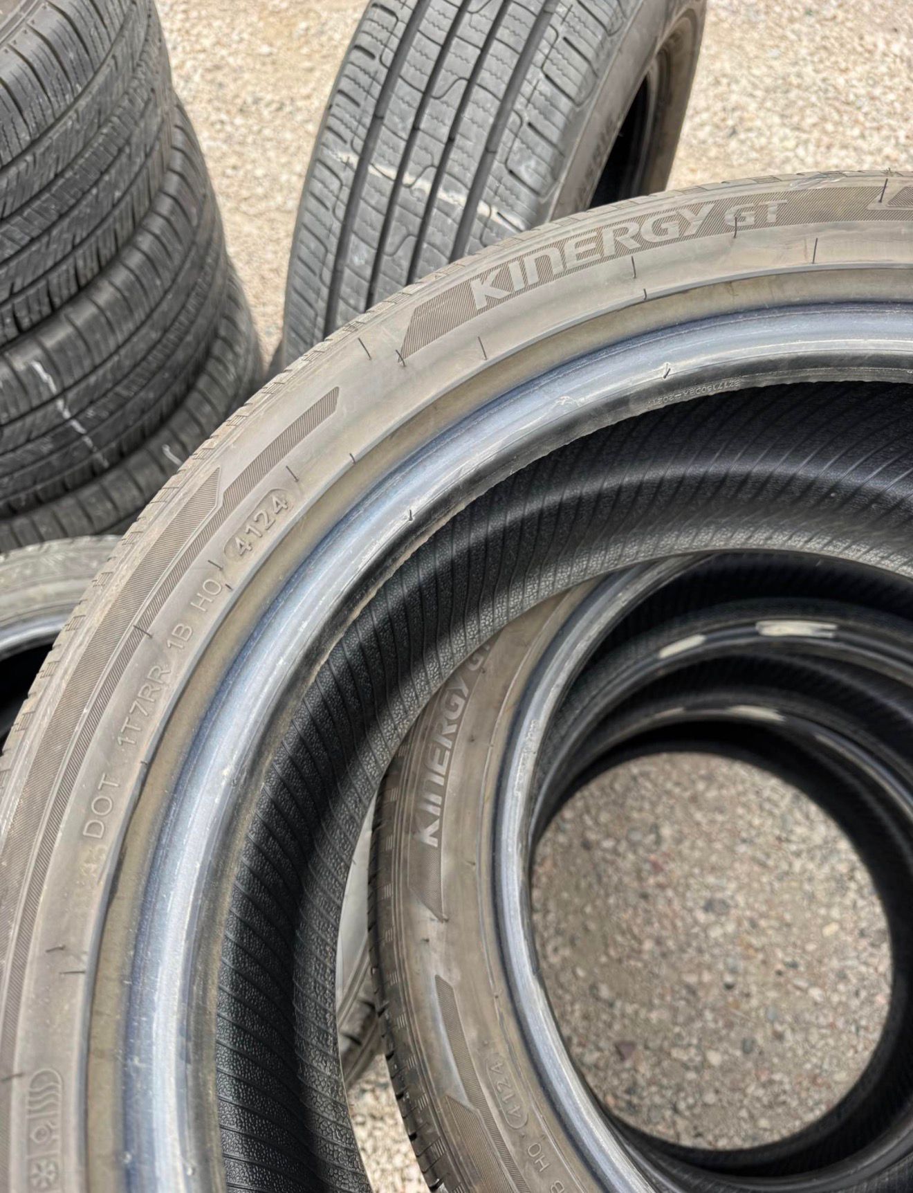 225/45R17 Set (4 Used Tires) Hankook Kinergy GT