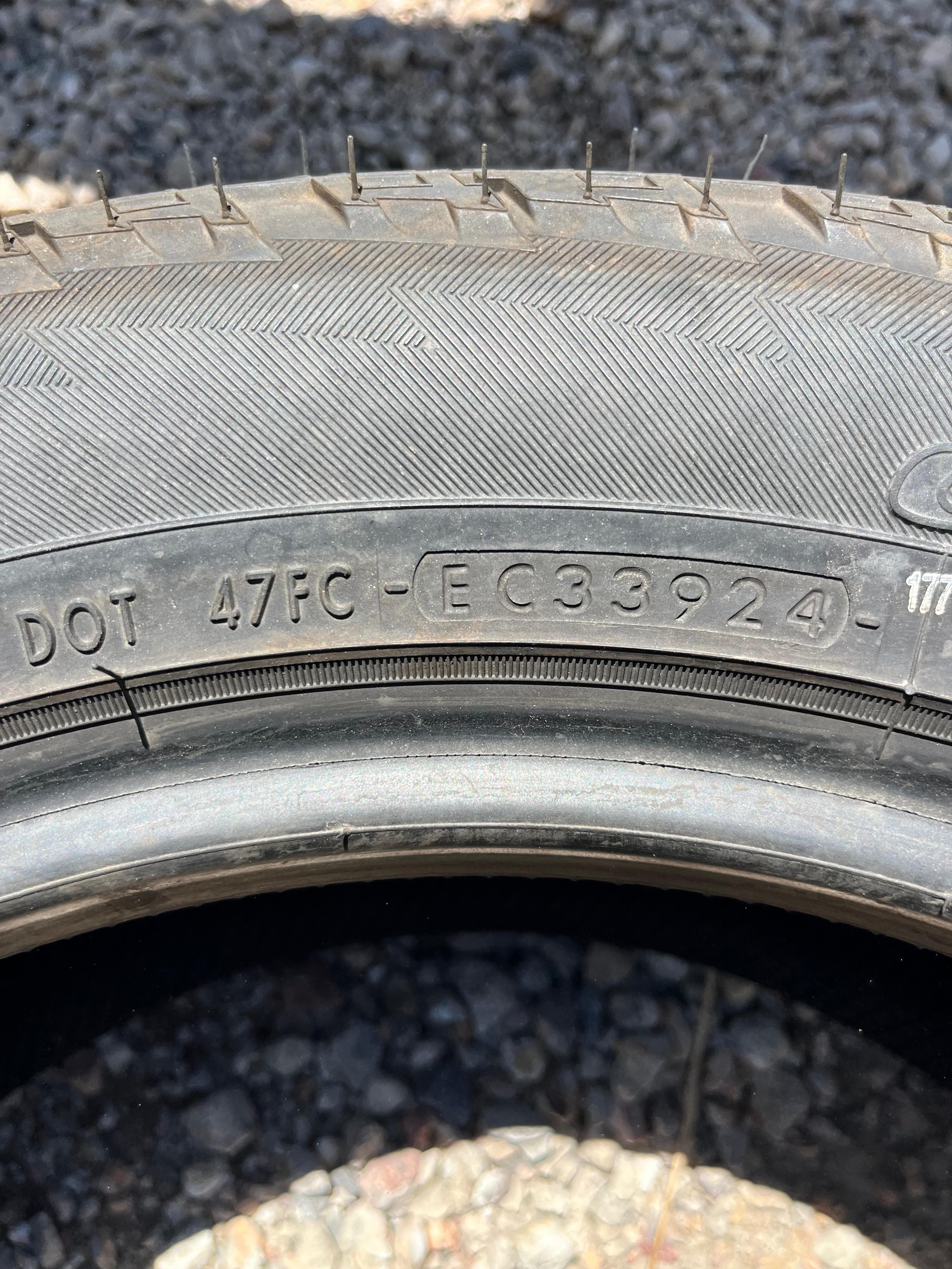 225/60R17 Set (4 Used Tires) Yokohama Geolandar