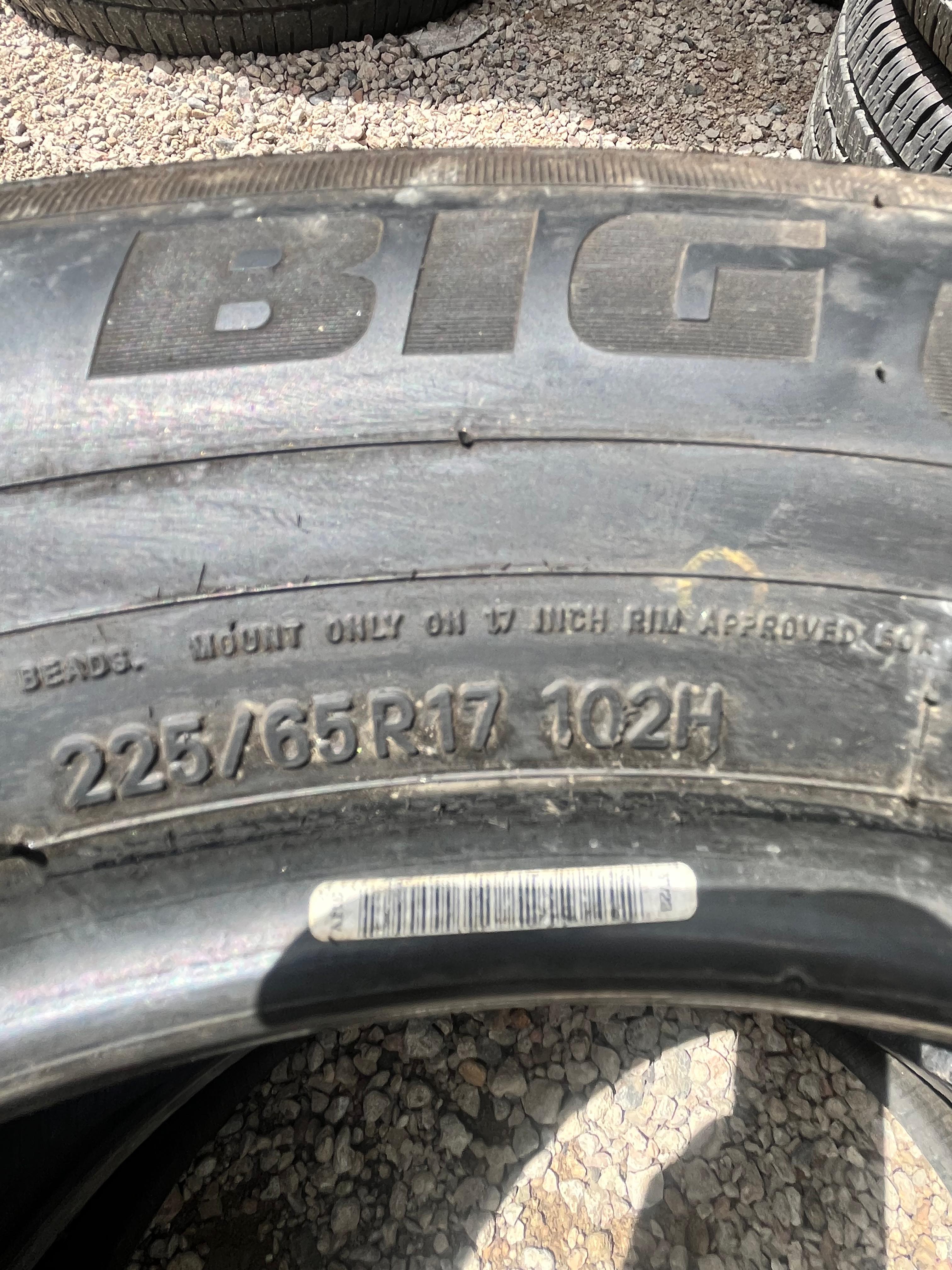 225/65R17 Pair (2 Used Tires) Big O Legancy