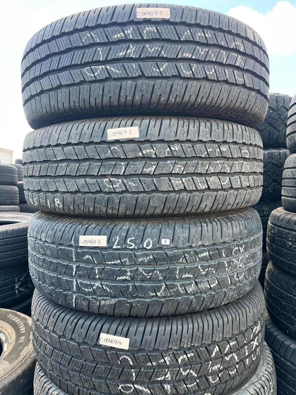 275/65R18 Set (4 Used Tires) Michelin Defender LTX