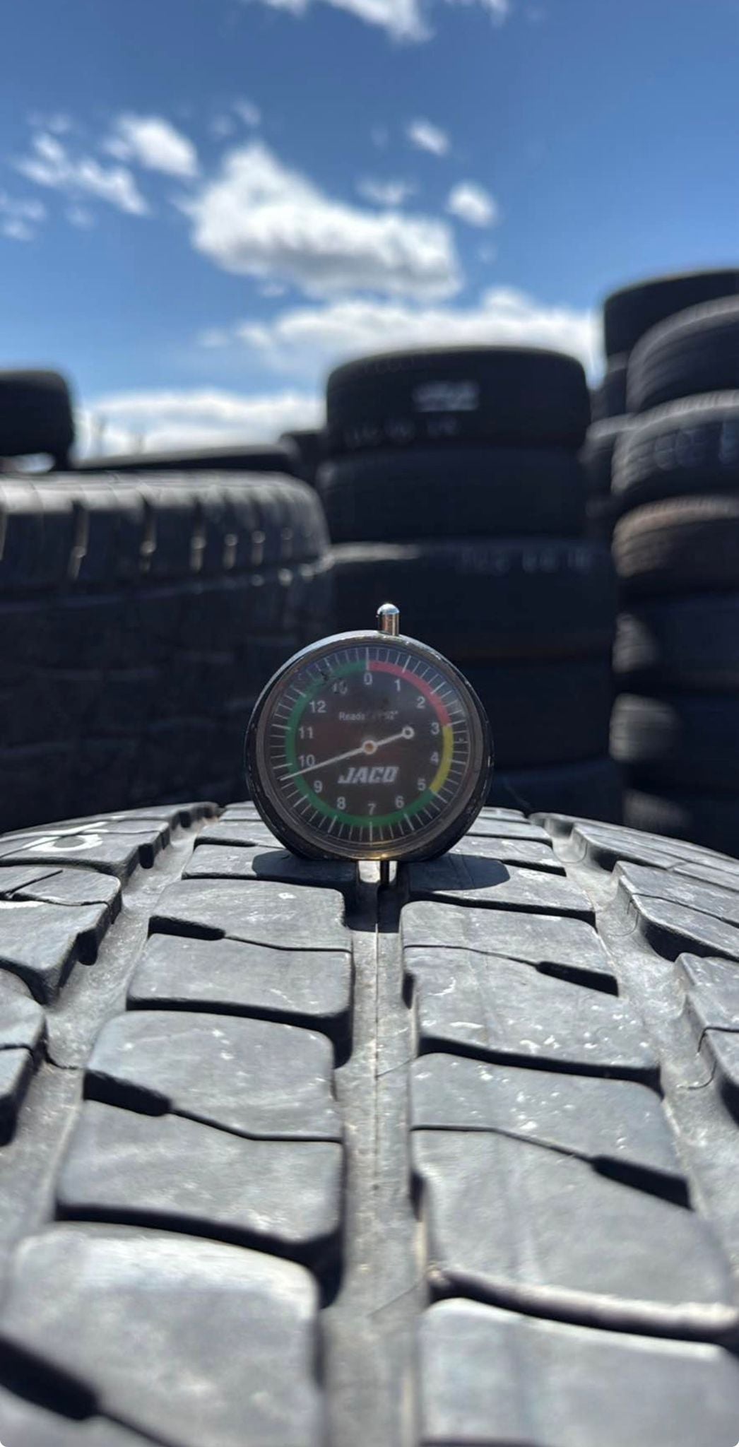275/70R18 Set (4 Used Tires) Michelin LTX 2