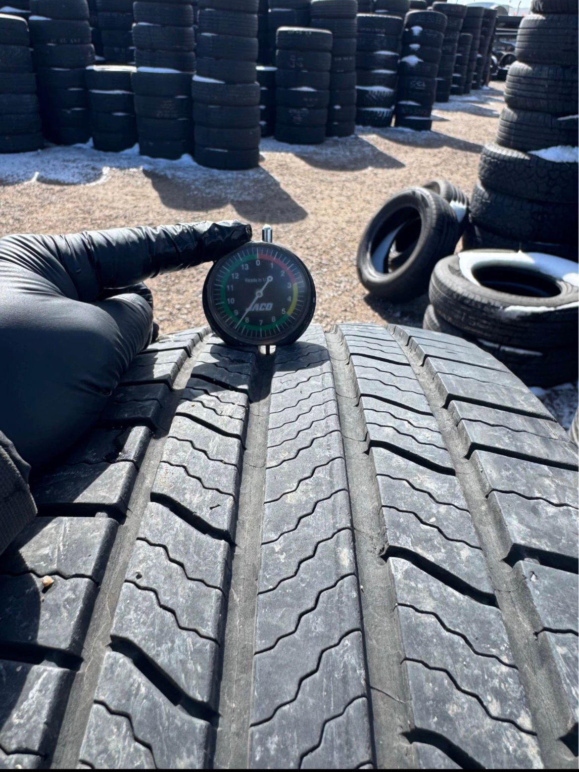 225/60R18 Set (4 Used Tires) Michelin Defender