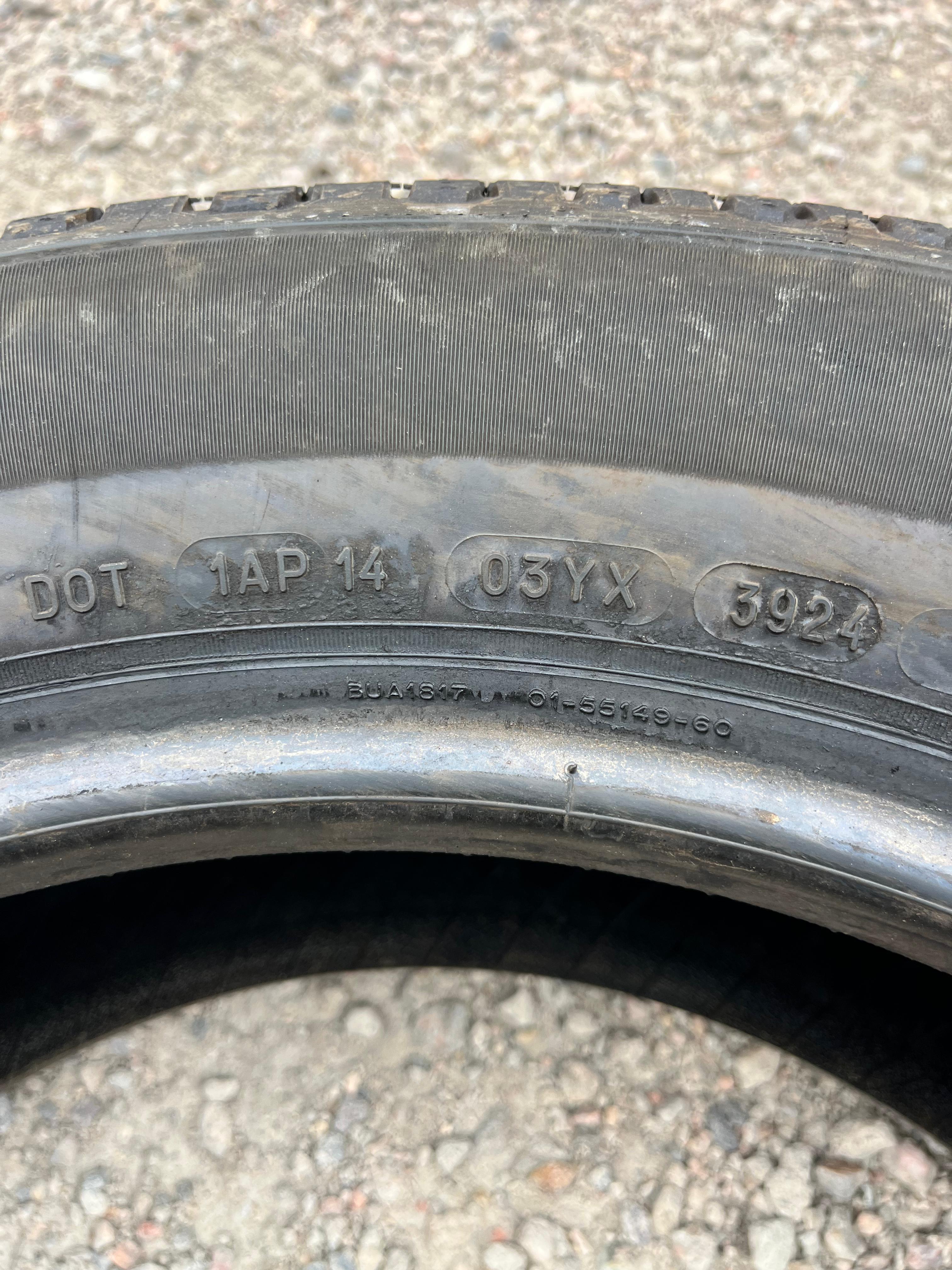 225/60R18 Set (4 Used Tires) Michelin Defender