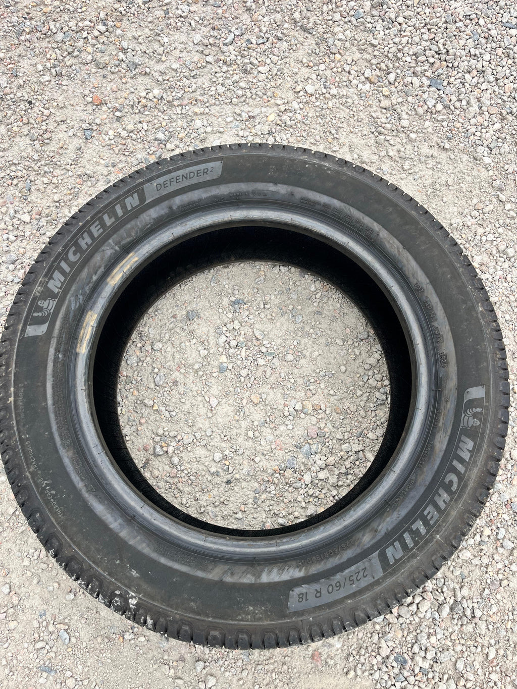 225/60R18 Set (4 Used Tires) Michelin Defender