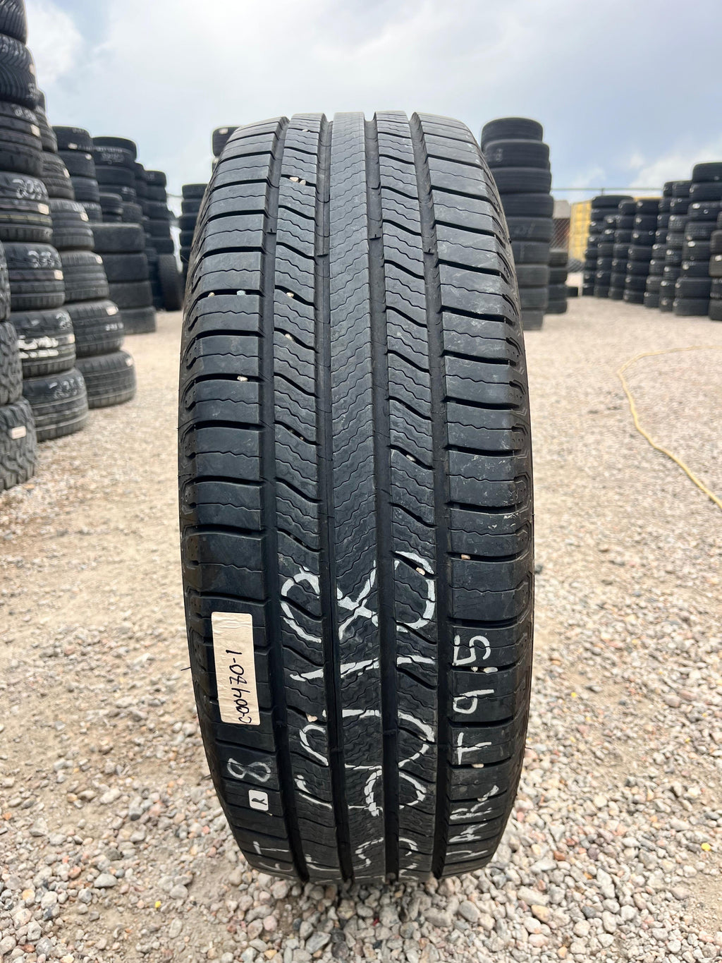 225/60R18 Set (4 Used Tires) Michelin Defender