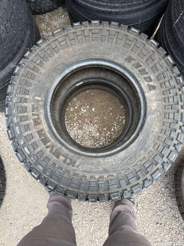 LT35X10.50R17 Pair (2 Used Tires) Kenda Klever R/T