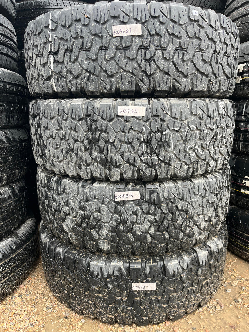 LT275/70R18 Set (4 Used Tires) BFGoodrich All Terrain KO2