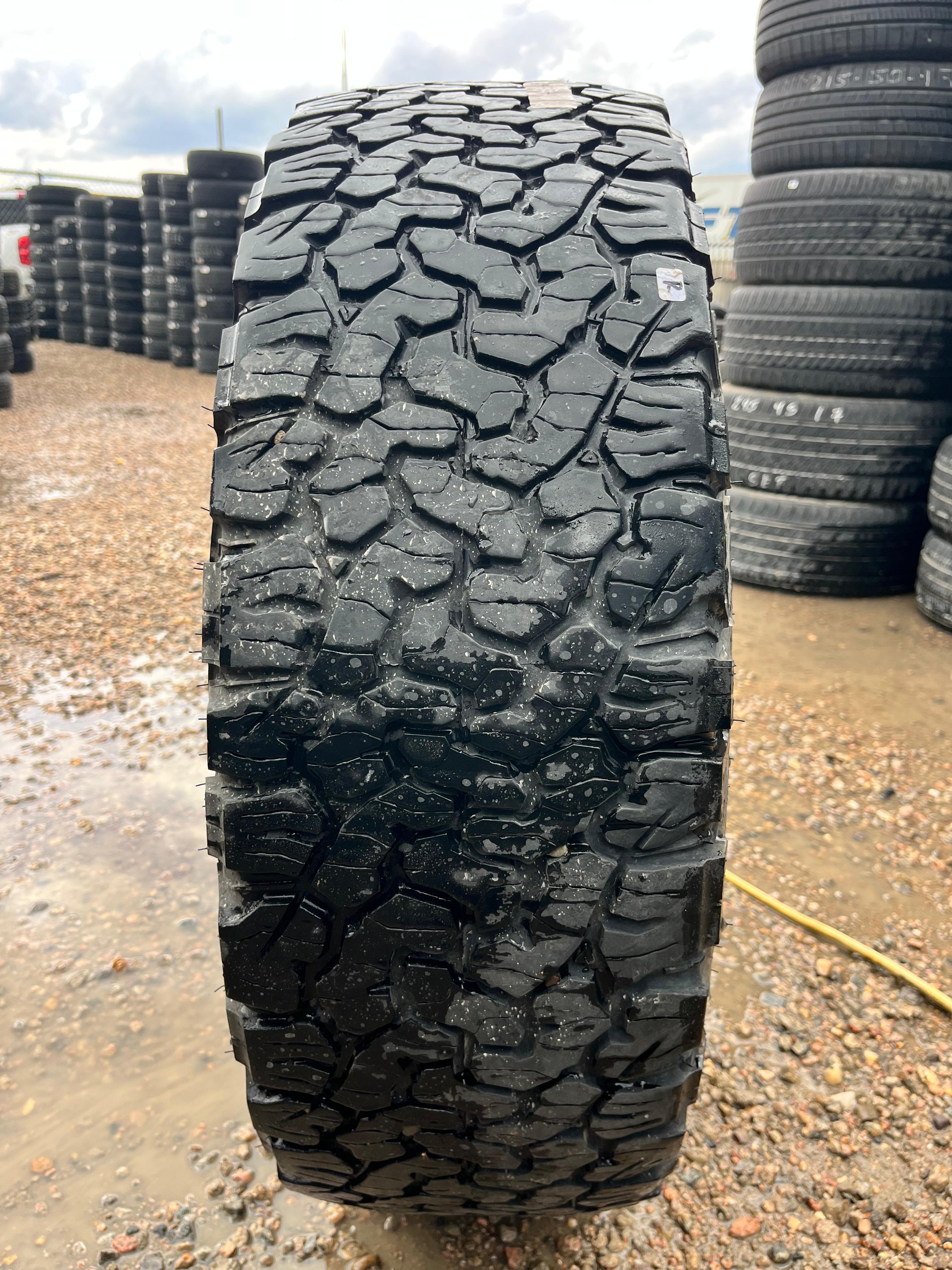 LT275/70R18 Set (4 Used Tires) BFGoodrich All Terrain KO2