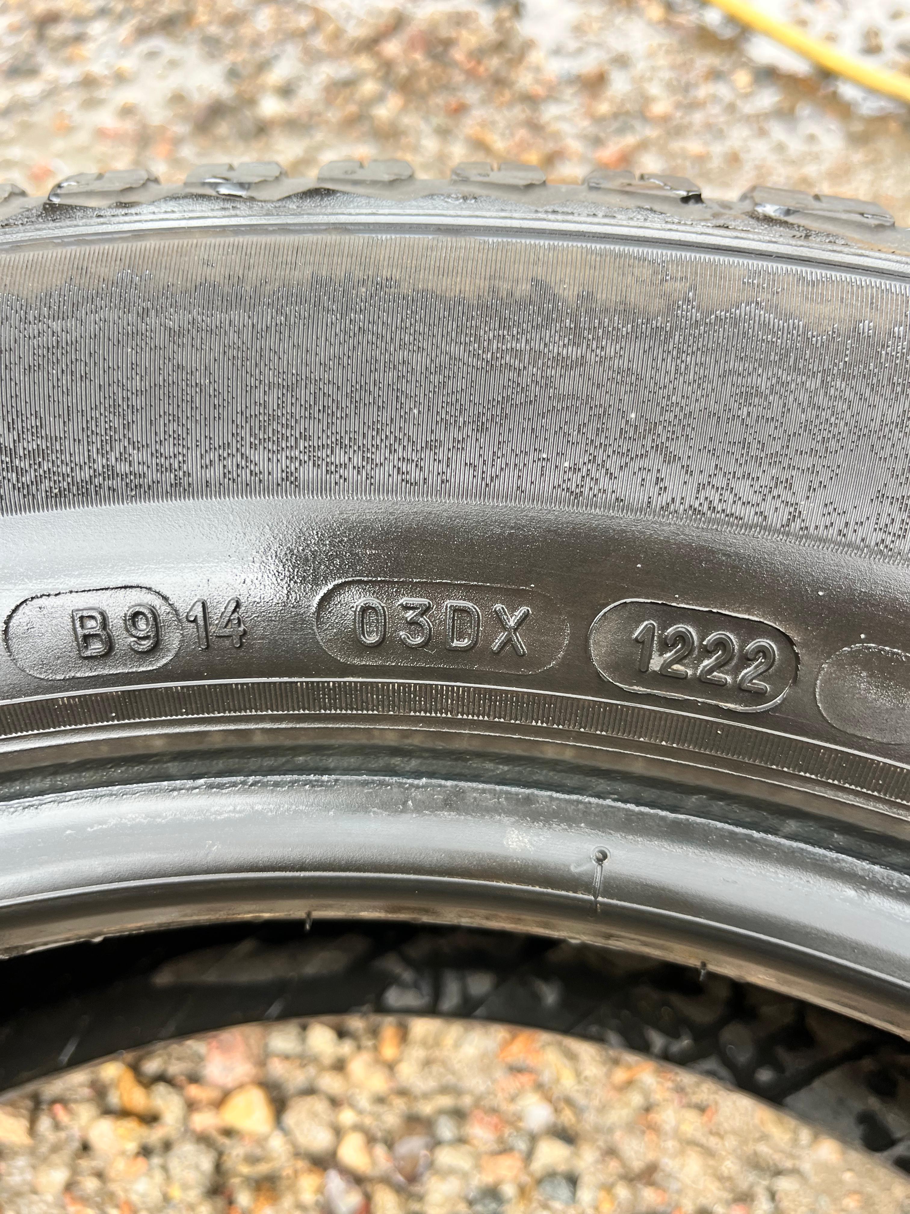 225/60R18 Set (4 Used Tires) Michelin Cross Climate