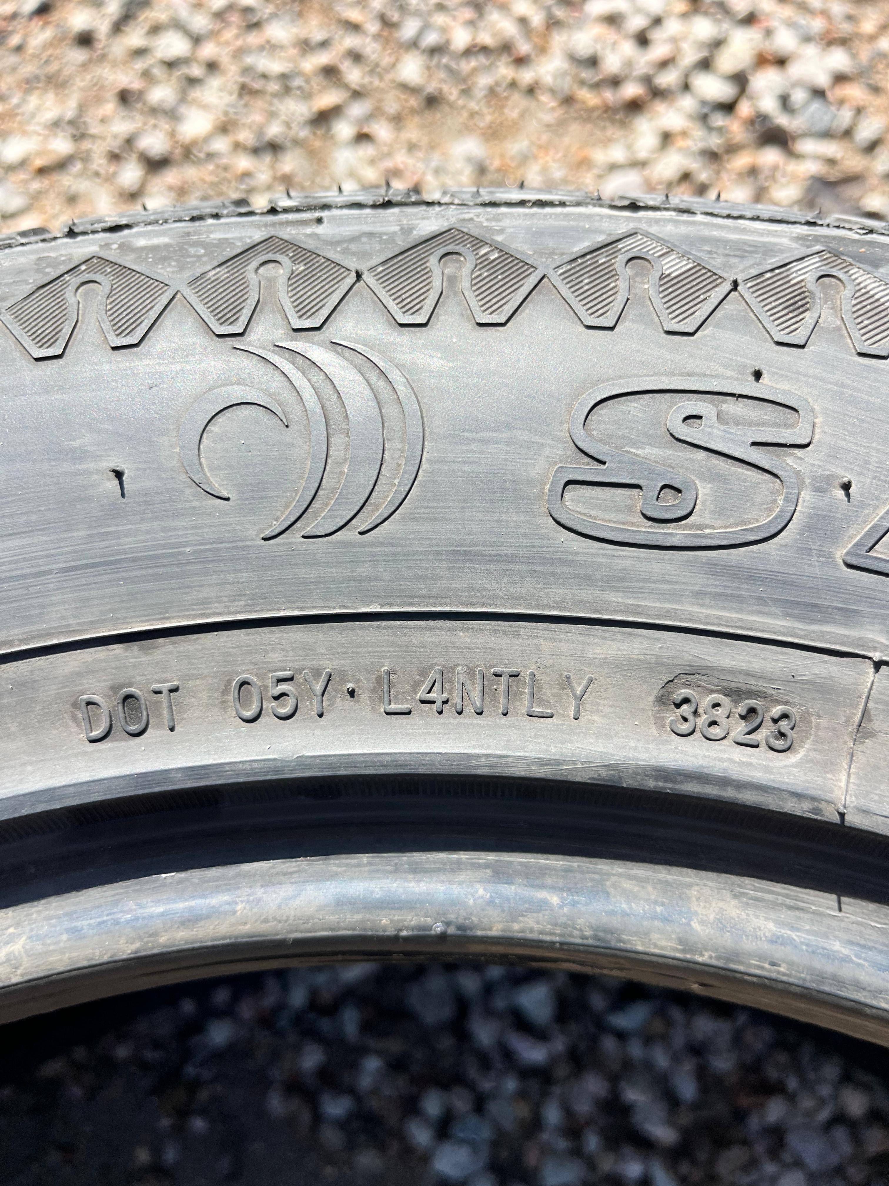 245/60R18 Pair (2 Used Tires) Sailun Terramax HLT
