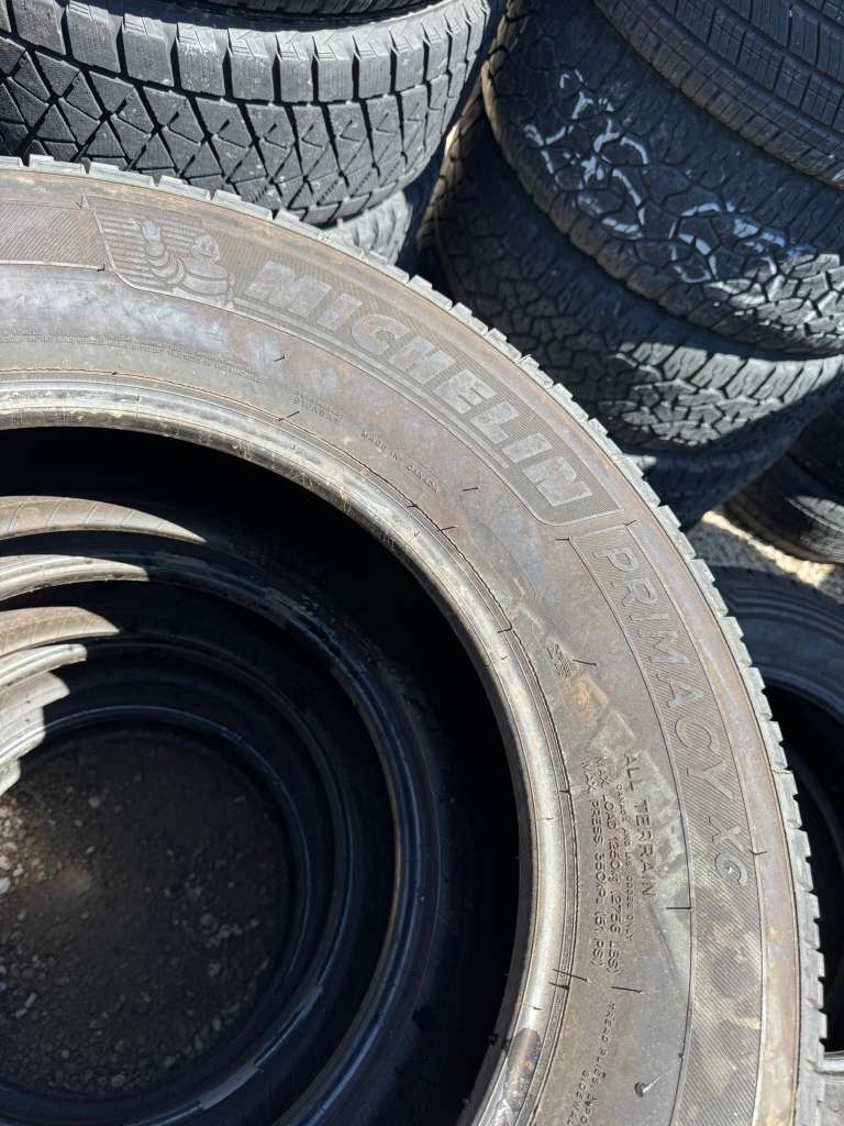 275/65R18 Set (4 Used Tires) Michelin Primacy XC