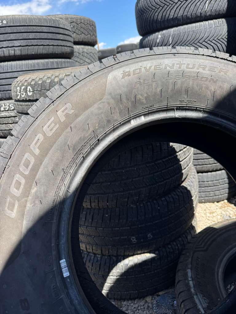 275/65R18 Pair (2 Used Tires) Cooper Adventurer