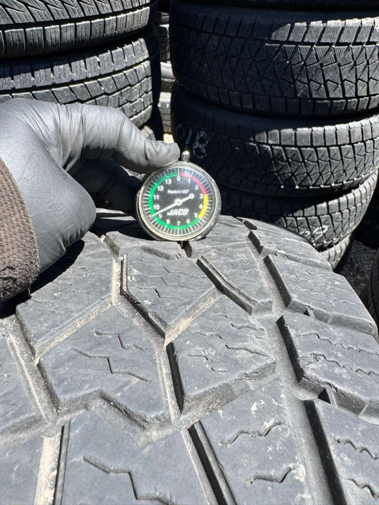 LT265/70R18 Pair (2 Used Tires) DeanTires Back Country A/T2