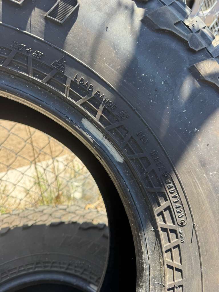 LT37x12.50R18 Pair (2 Used Tires) Falken WildPeak AT3W