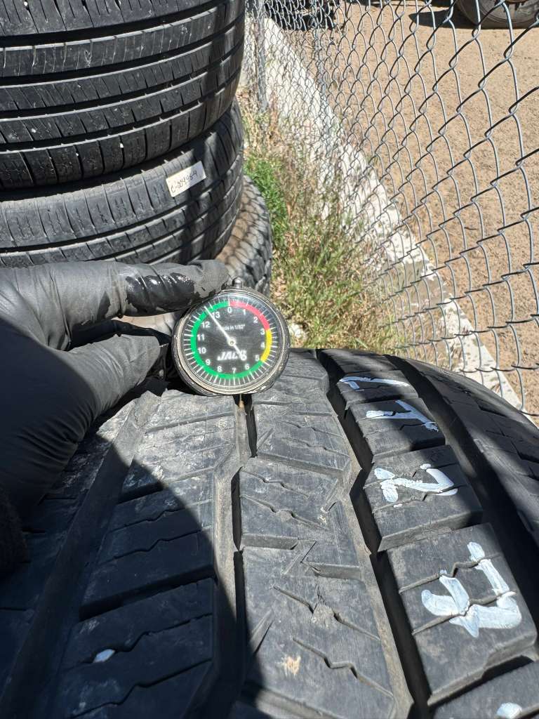 LT275/65R18 Pair (2 Used Tires) Prinx Hi Country H/T