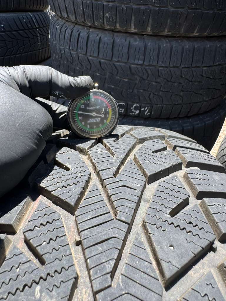 225/55R18 Pair (2 Like New Tires) General Altimax Artic