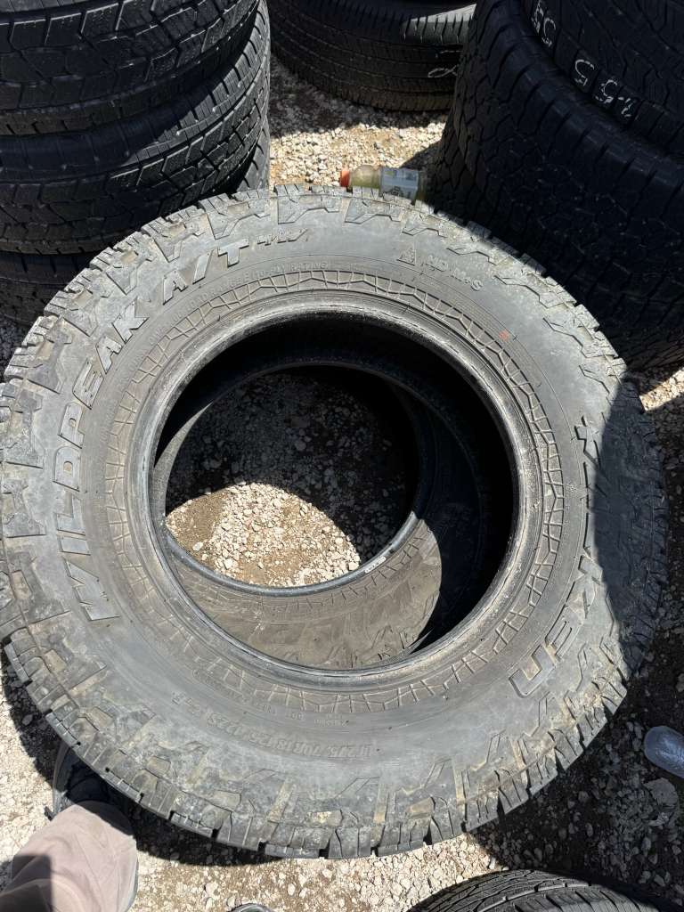 LT275/70R18 Pair (2 Used Tires) Falken WildPeak AT4W