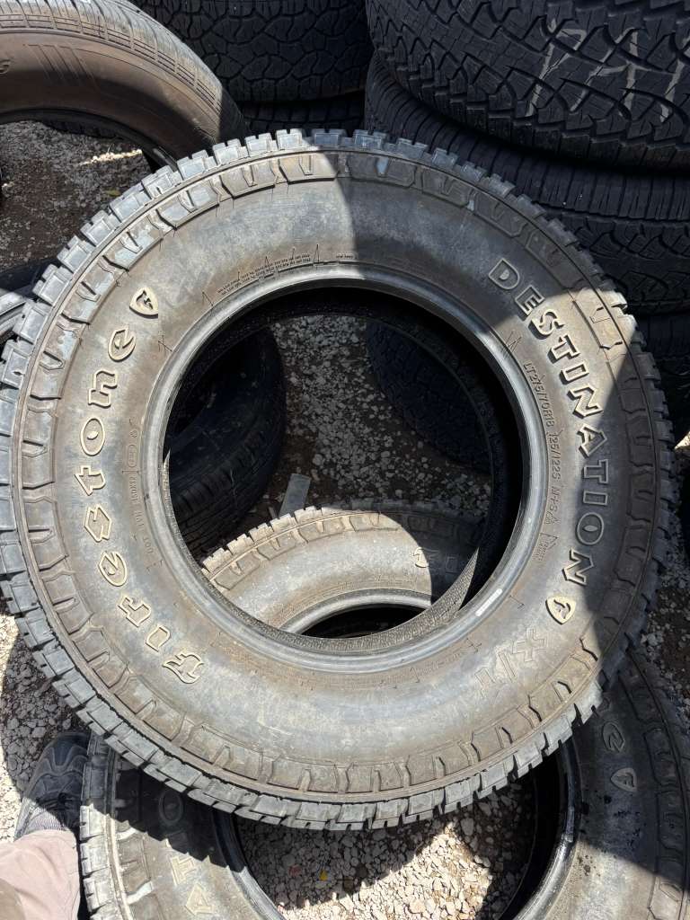 LT275/70R18  Pair (2 Used Tires) Firestone Destination X/T