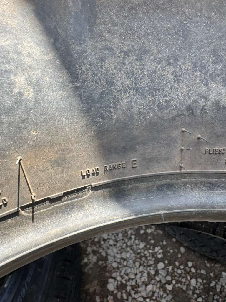 LT275/70R18  Pair (2 Used Tires) Firestone Destination X/T