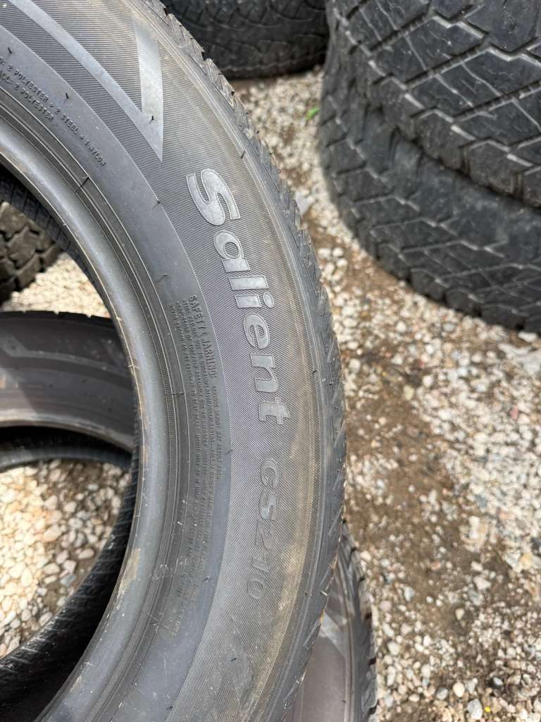 245/60R18 Pair (2 Like New Tires) Celimo Salient