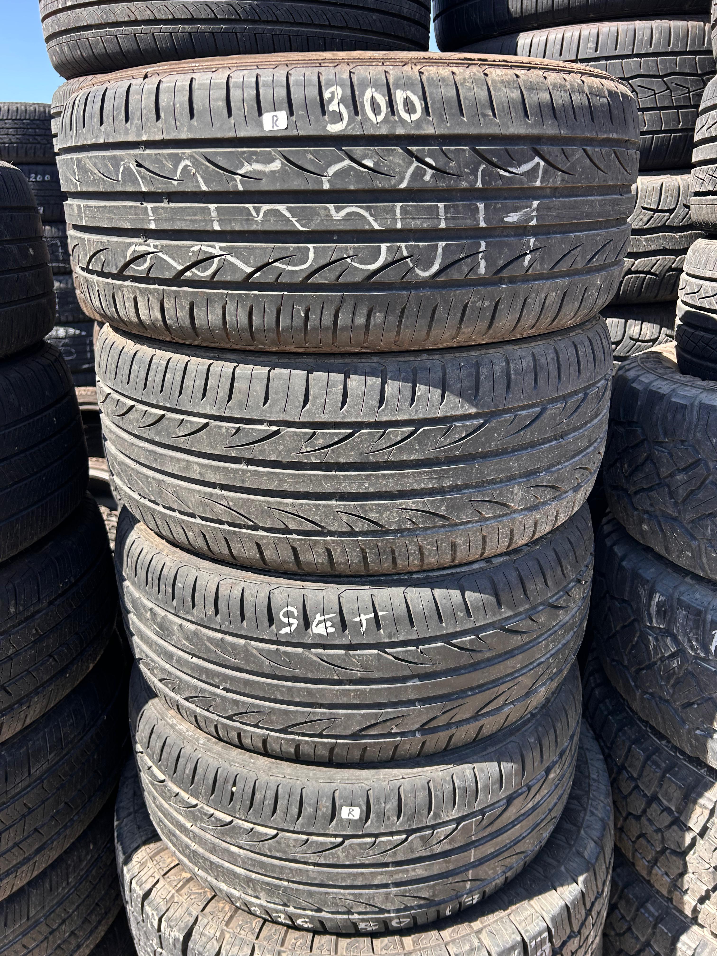 225/50R17 Set (4 Used Tires) Lexani LX UHP 202