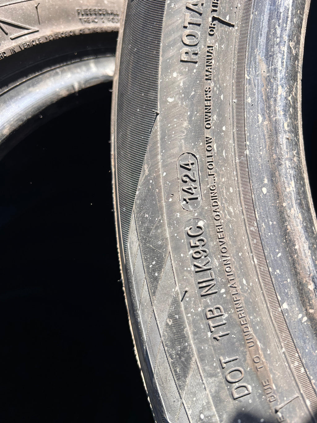 225/50R17 Set (4 Used Tires) Lexani LX UHP 202