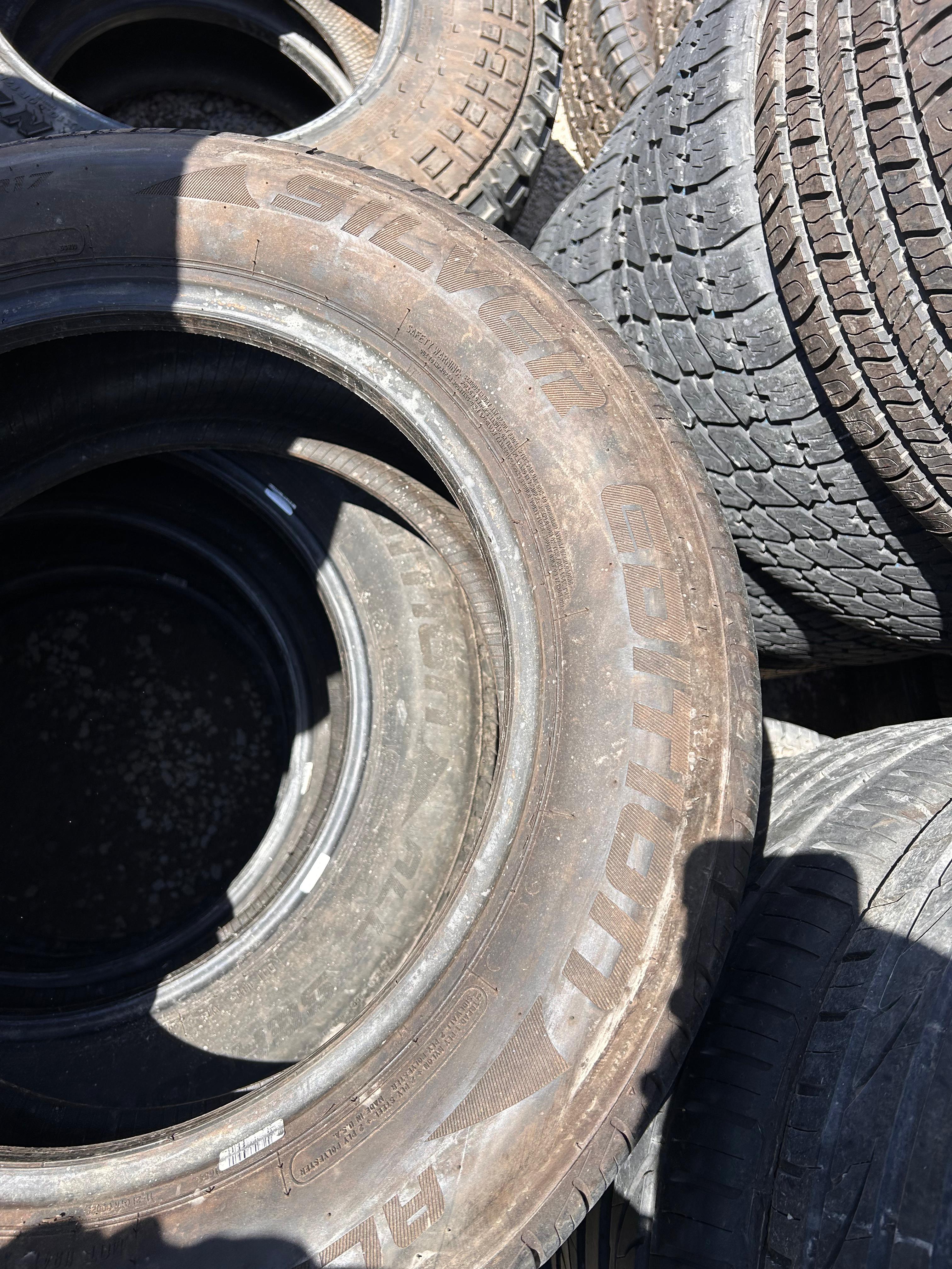 225/60R17 Set (4  Like New Tires) Arizonian Silver Edition