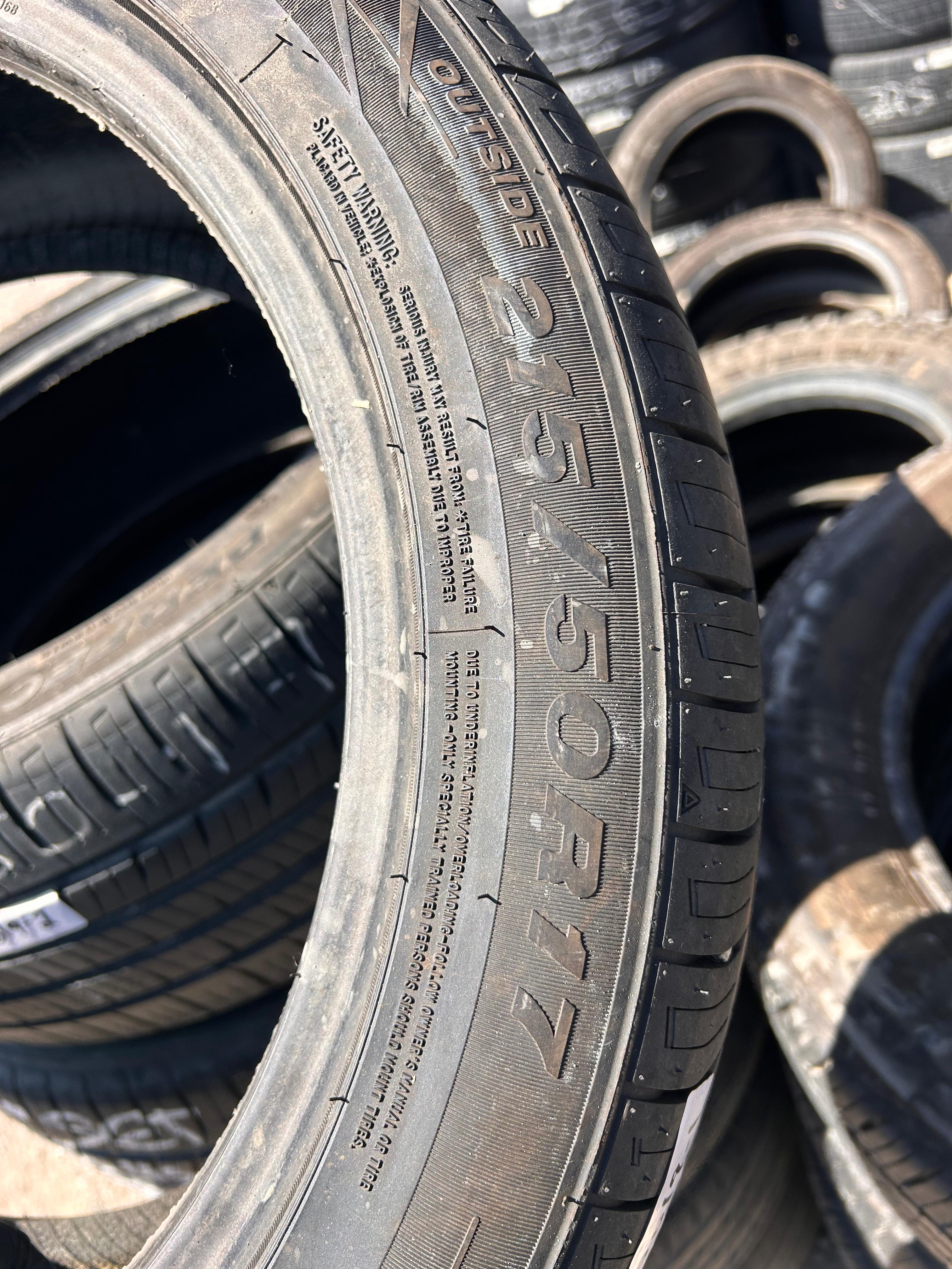 215/50R17 Pair (2 Like New Tires) Fortune Perfectus