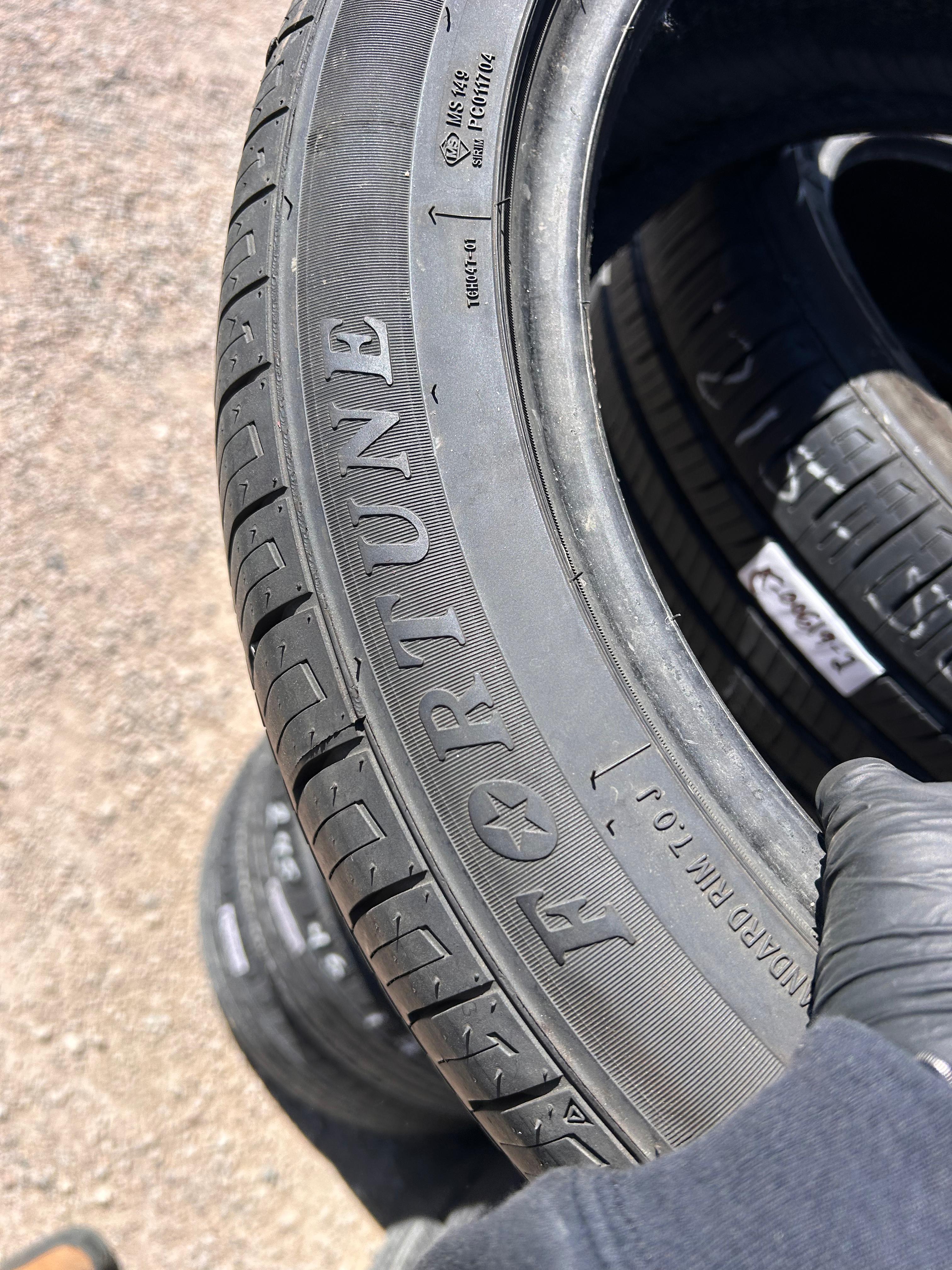 215/50R17 Pair (2 Like New Tires) Fortune Perfectus
