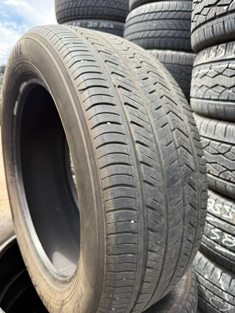 255/55R20 Set (4 Used Tires) Yokohama Geolandar X-CV
