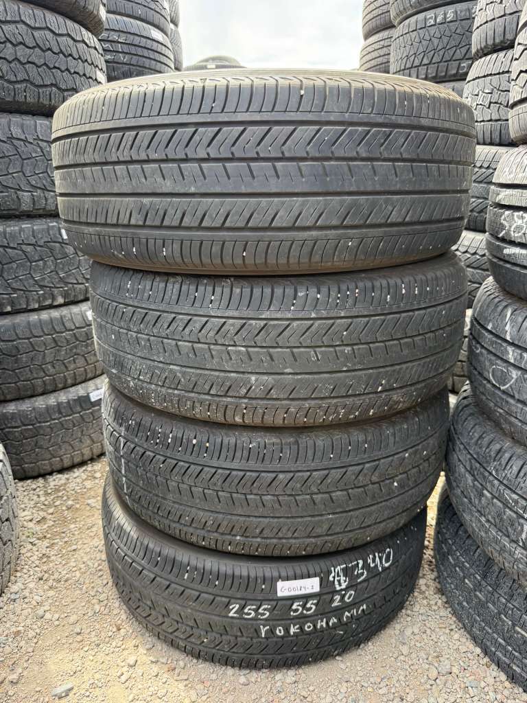 255/55R20 Set (4 Used Tires) Yokohama Geolandar X-CV